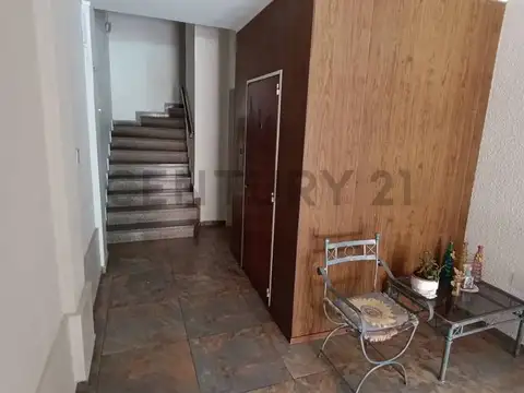 Saavedra 100, Piso 0