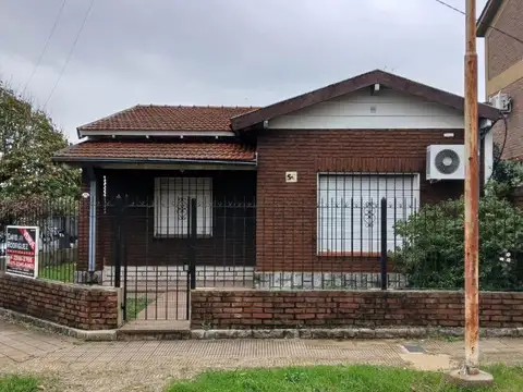 Casa en venta - Morón
