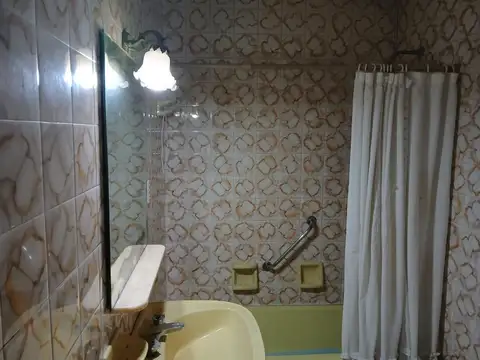 Casa en Venta en Moron, USD 100.000