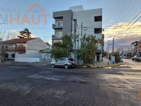 Cochera Padre Brentana José y Gobernador Elordi, Neuquén Capital