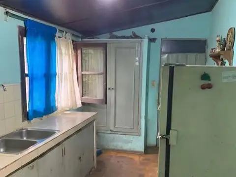 Casa 5 ambientes con 1 baño