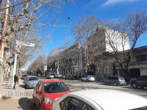 Local en Venta 50 años