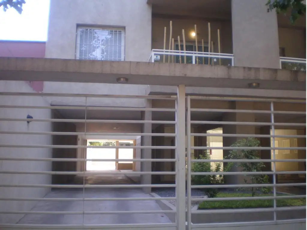 Domingo F Sarmiento 1700