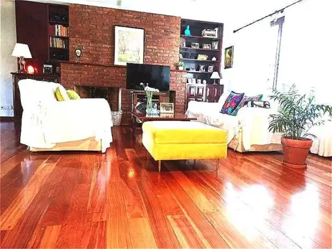 Casa en Venta en Villa Sarmiento, USD 320.000