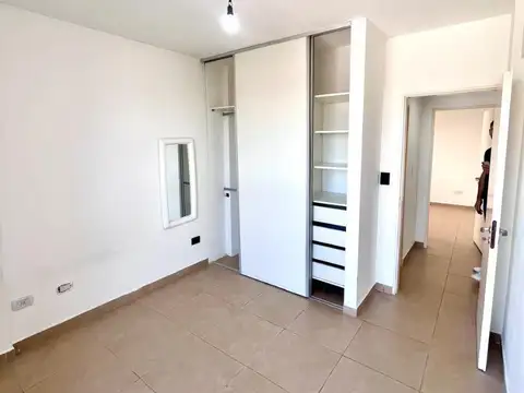 ALQUILER DEPARTAMENTO TRES AMB CON COCHERA PIAMONTE III