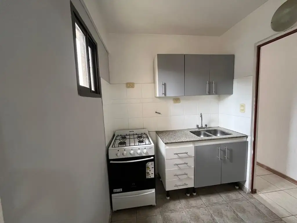 calle 33 entre 4 y 5 400