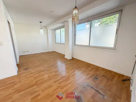 OFICINA EN ALQUILER. PLAZA MITRE. 