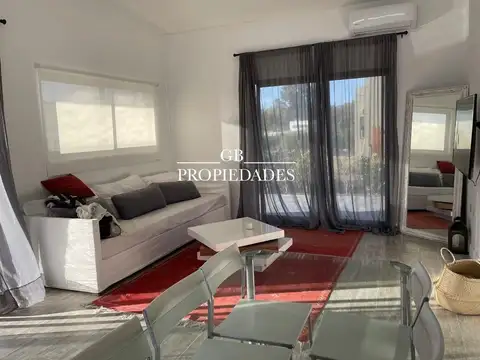 Casa en Venta en Pilar del Este - Santa Guadalupe, USD 220.000