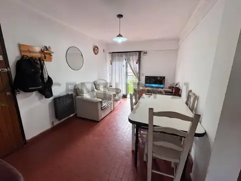 CALLE 59 Y 142 | Departamento 2 dormitorios - Los Hornos - USD 36.000