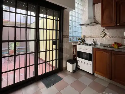 Depto Tipo Casa 3 ambientes con 2 baños