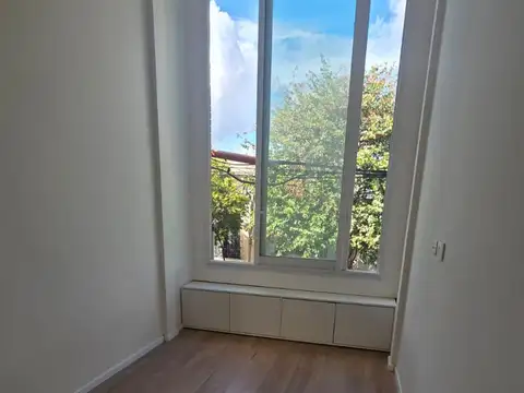 Alquiler monoambiente/oficina en barrio candioti