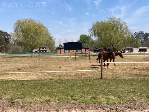 (A) - Oportunidad Única – Venta de Caballerizas y Lote  en San Jorge Chico, General Rodríguez