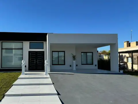 Casa en venta 4 amb berrio una planta jardin pileta privado Lagos de Canning