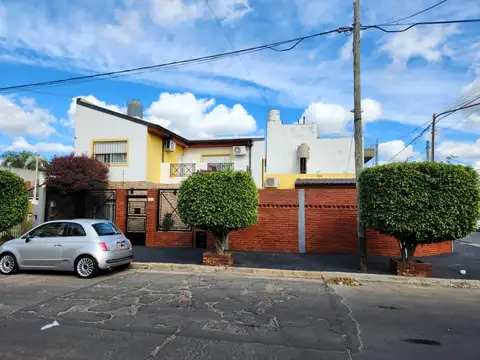 Álvarez 800