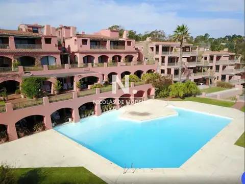 Impecable departamento, comodo e iluminado.