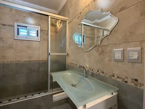 Depto Tipo Casa en Venta 8 años