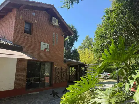 Los Abetos 600