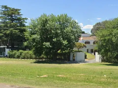 FÁBRICA CON CASA EN VENTA EN ARRECIFES