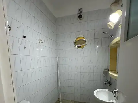 Depto Tipo Casa en Venta 40 años