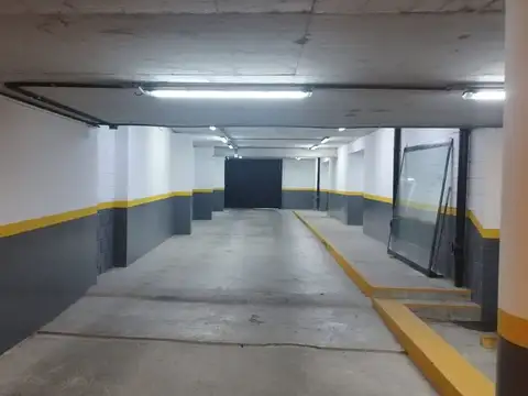 Cochera en Venta - Almagro - Edificio de categoria