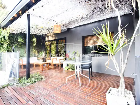 Casa 6 ambientes con 3 baños