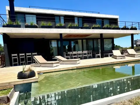 Casa en Venta de 5 dormitorios