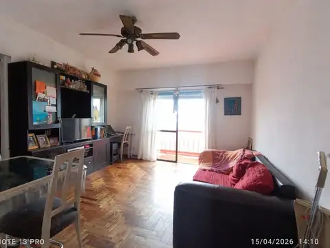Venta departamento de 3 ambientes con balcón