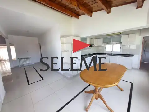 Casa 4 ambientes con 3 baños