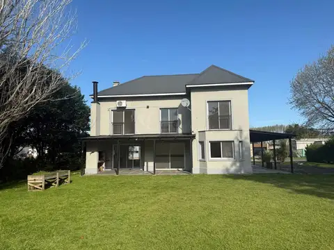 Casa en alquiler  5 ambientes en Haras San Pablo