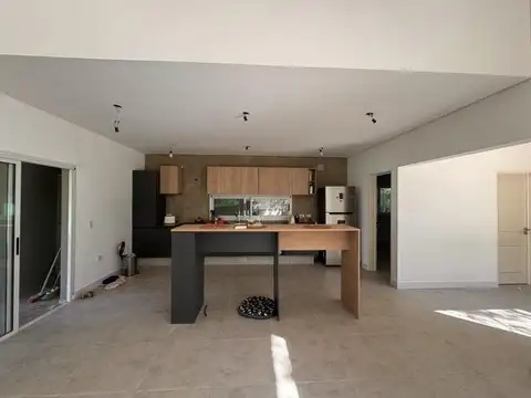 Casa en alquiler anual en Barrio El Aromo - Loma Verde - Escobar