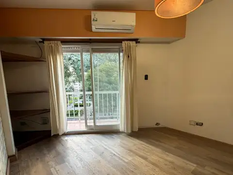 Coronel Ramón Lorenzo Falcón 5800, Piso 3