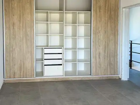 Depto Tipo Casa en Venta en Centenario, USD 210.000