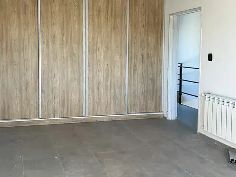 Depto Tipo Casa en Venta con 1 cocheras