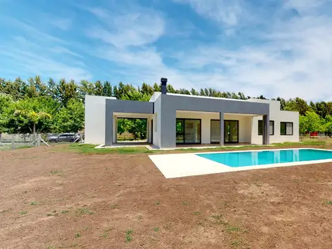 CASA EN VENTA MIRALAGOS