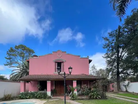 Casa en Venta en Barrio Parque Leloir, USD 400.000