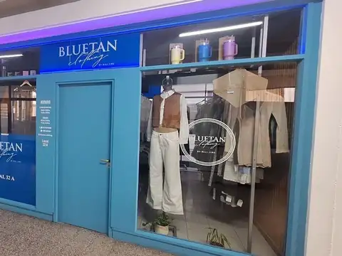 GALERIA BACCARO, Peatonal Juan Bautista Alberdi entre Caseroa y Alvarado 100