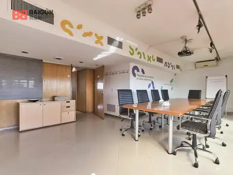 Oficina Monoambiente con 6 baños