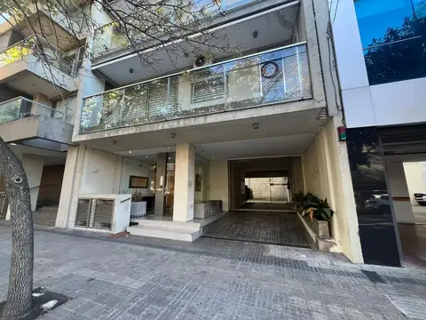 43 e/ 6 y 7 588 Piso 8