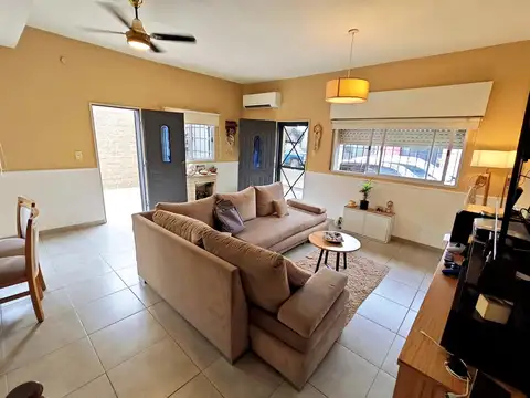 PH FRENTE CON COHERA VENTA LA TABLADA