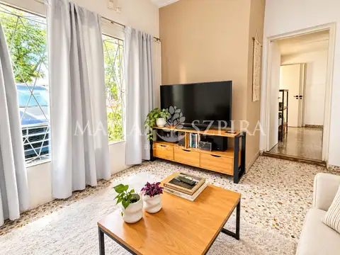 CASA 4 AMBIENTES CON DEPENDENCIA