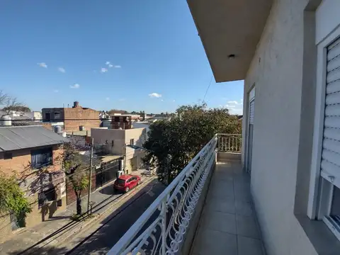 Lavalle 1900, Piso 2