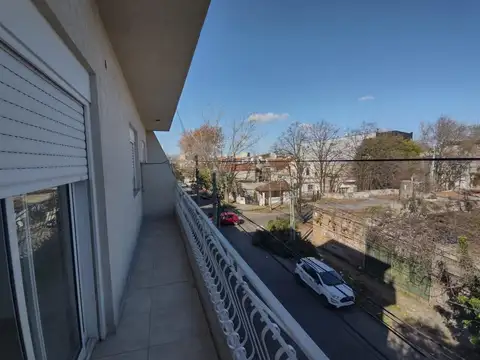 Lavalle 1900, Piso 2