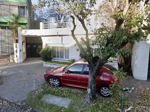 4 amb c/garage pasante y depósito - Venta Directa - Oportunidad 