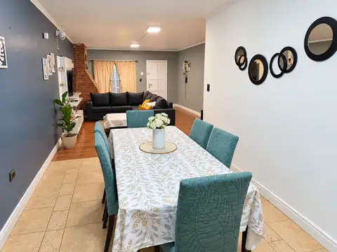 Casa en Venta con 1 cochera