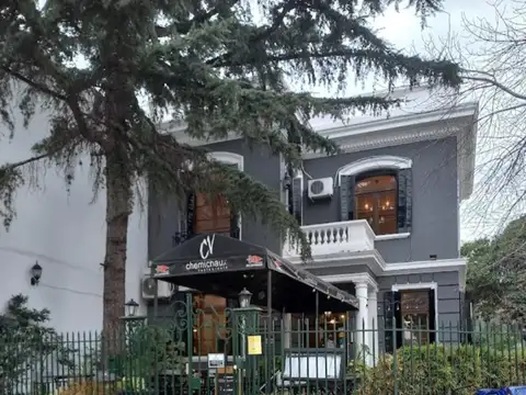 Se vende Casa Con Fines inmobiliarios Sobre Av Maipú 