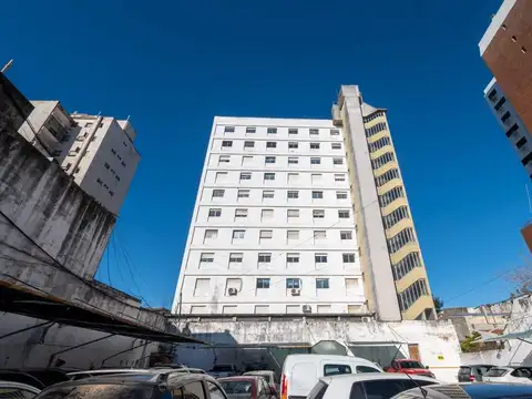 Edificio Completo - Locales comerciales y Oficinas
