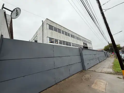 Oficina Monoambiente con 10 baños