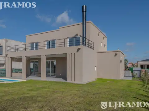 Casa en Venta en Puerto De Escobar, USD 420.000