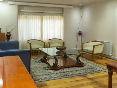 Oficina en Venta al Este