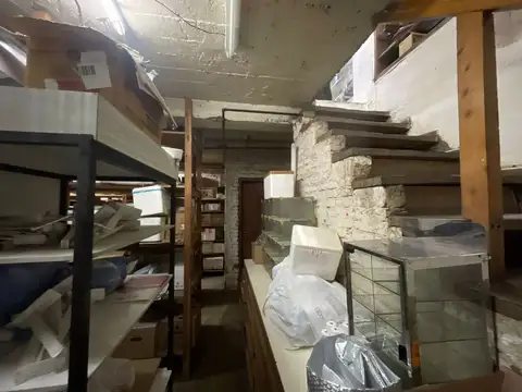 Local en Venta 51 años